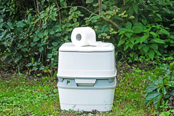 Portable Toilet Options We Offer in Andalusia, IL